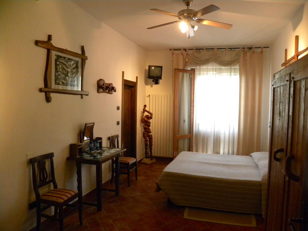 B&B La Locanda Degli Artisti Chianciano Terme Chambre photo